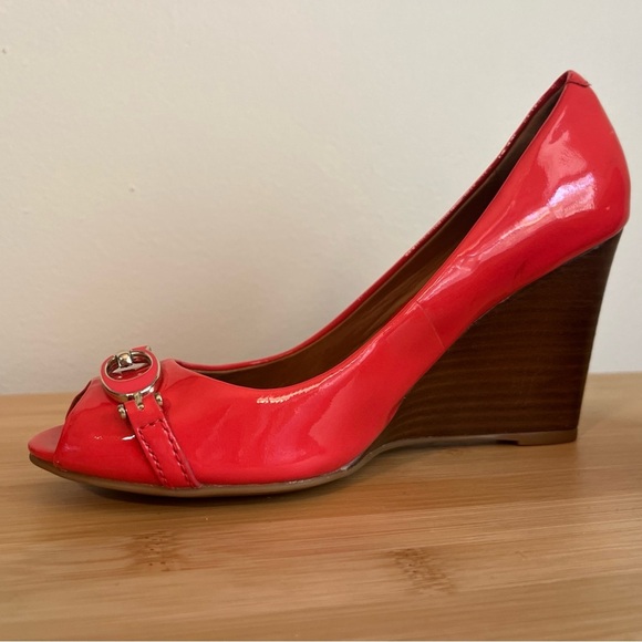 3/$20 Coach Elora Wedge Heels Q1773 Bright Coral Size 5 - Picture 5 of 7